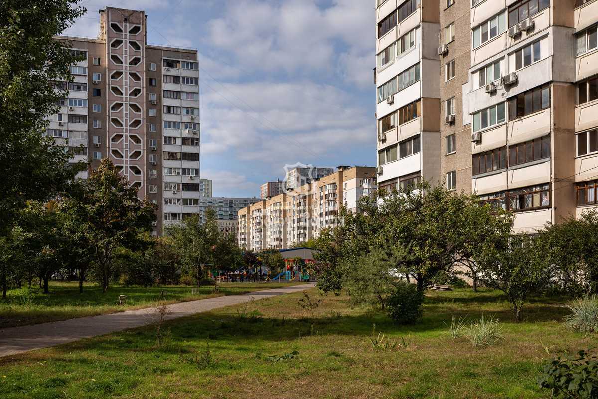 Продаж 2-кімнатної квартири 59.8 м², Клавдіївська вул., 23/15