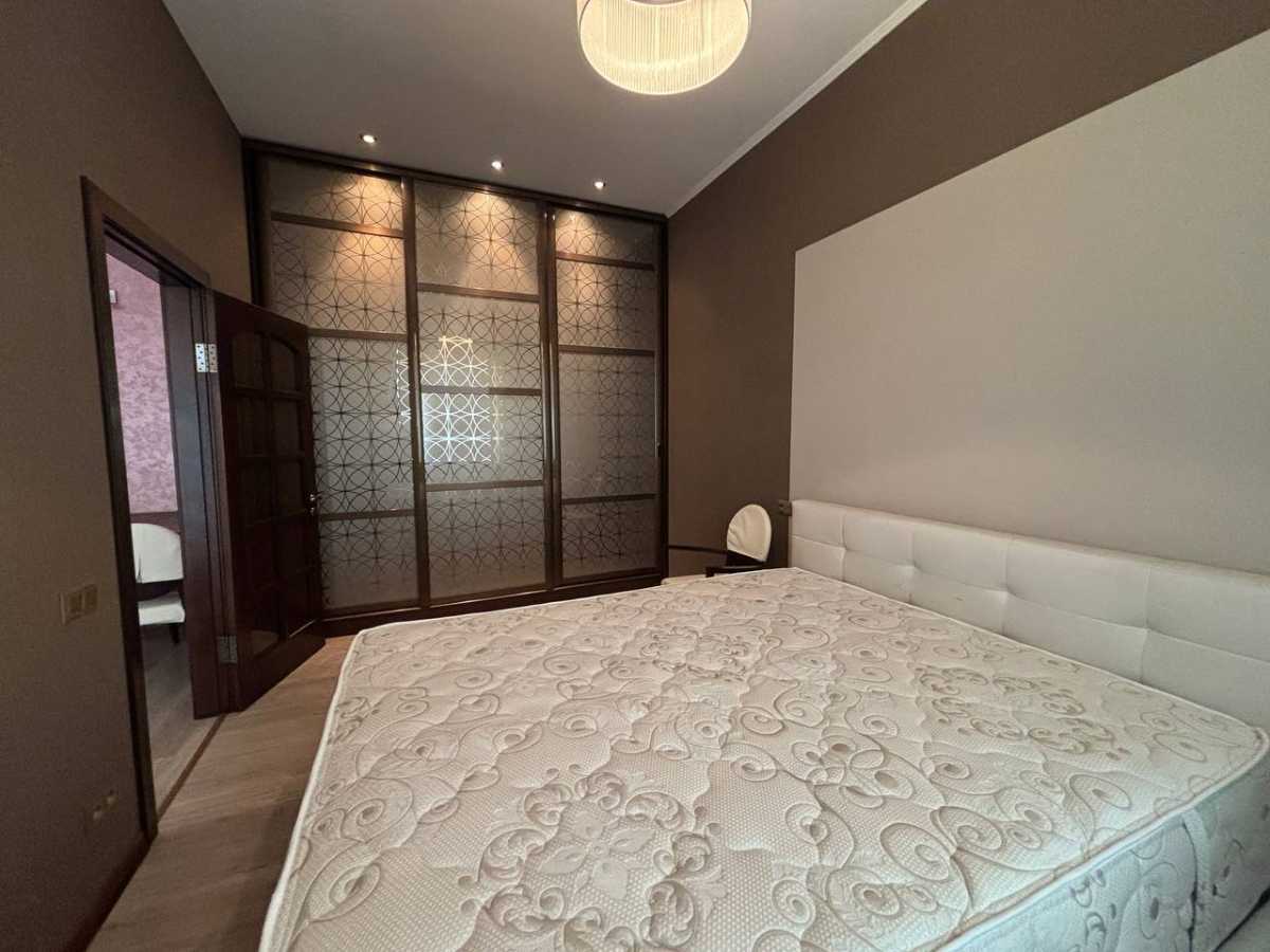 Продажа 2-комнатной квартиры 52 м², Большая Васильковская ул., 84