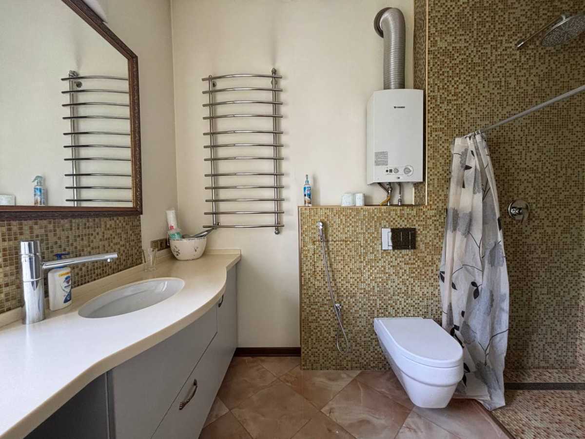Продажа 2-комнатной квартиры 52 м², Большая Васильковская ул., 84