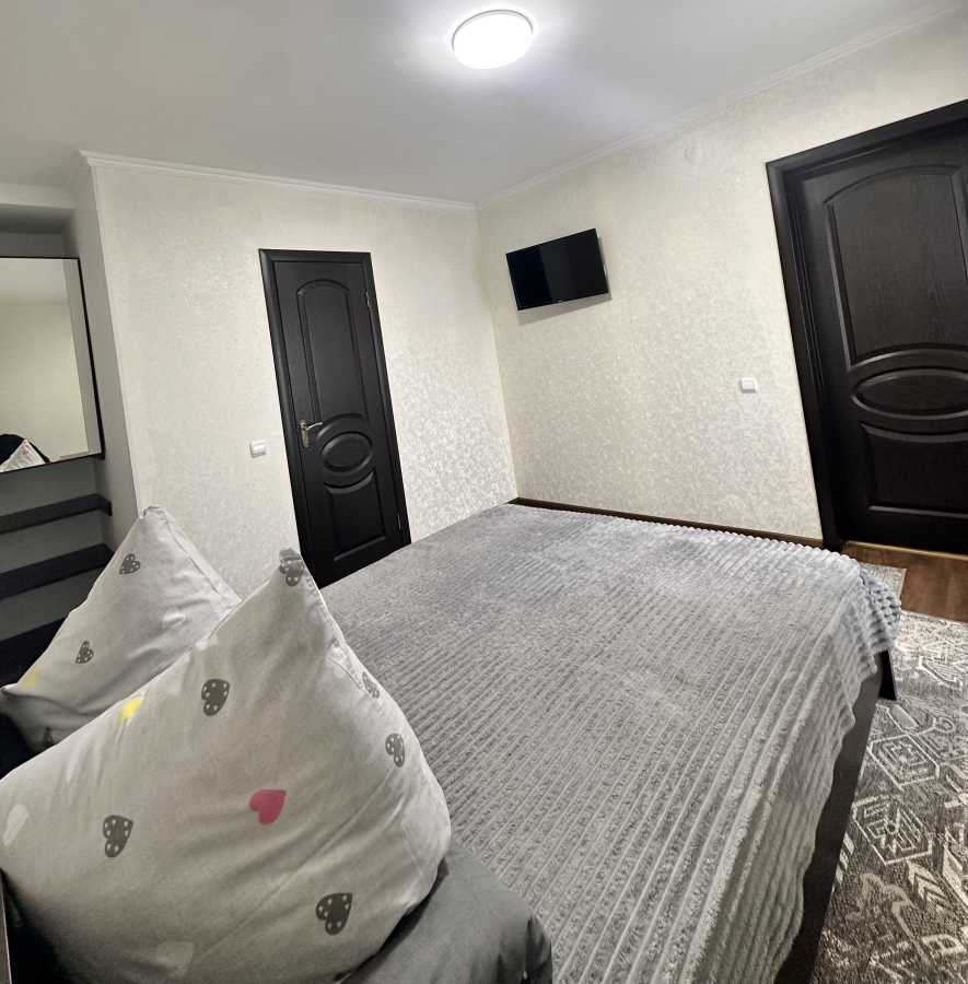 Дом посуточно 200 м², Легоцького, 71