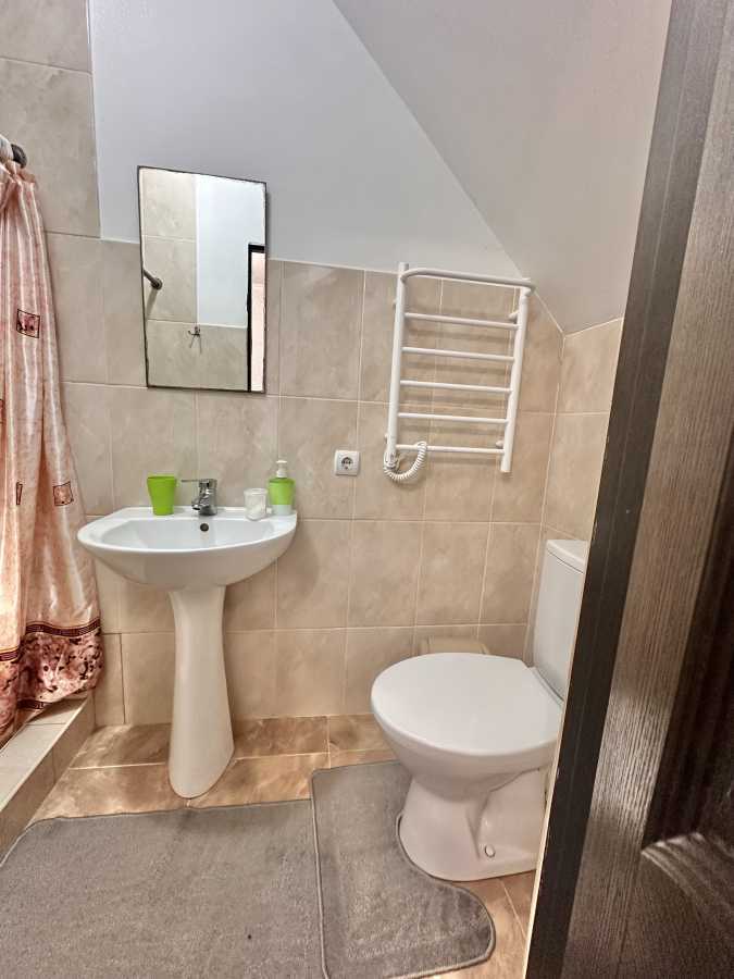 Дом посуточно 200 м², Легоцького, 71