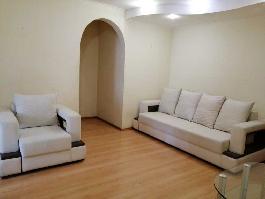 Аренда 2-комнатной квартиры 70 м², Святошинская пл., 1/1
