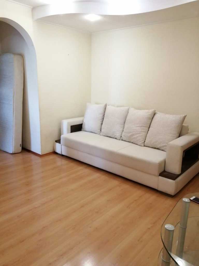 Аренда 2-комнатной квартиры 70 м², Святошинская пл., 1/1