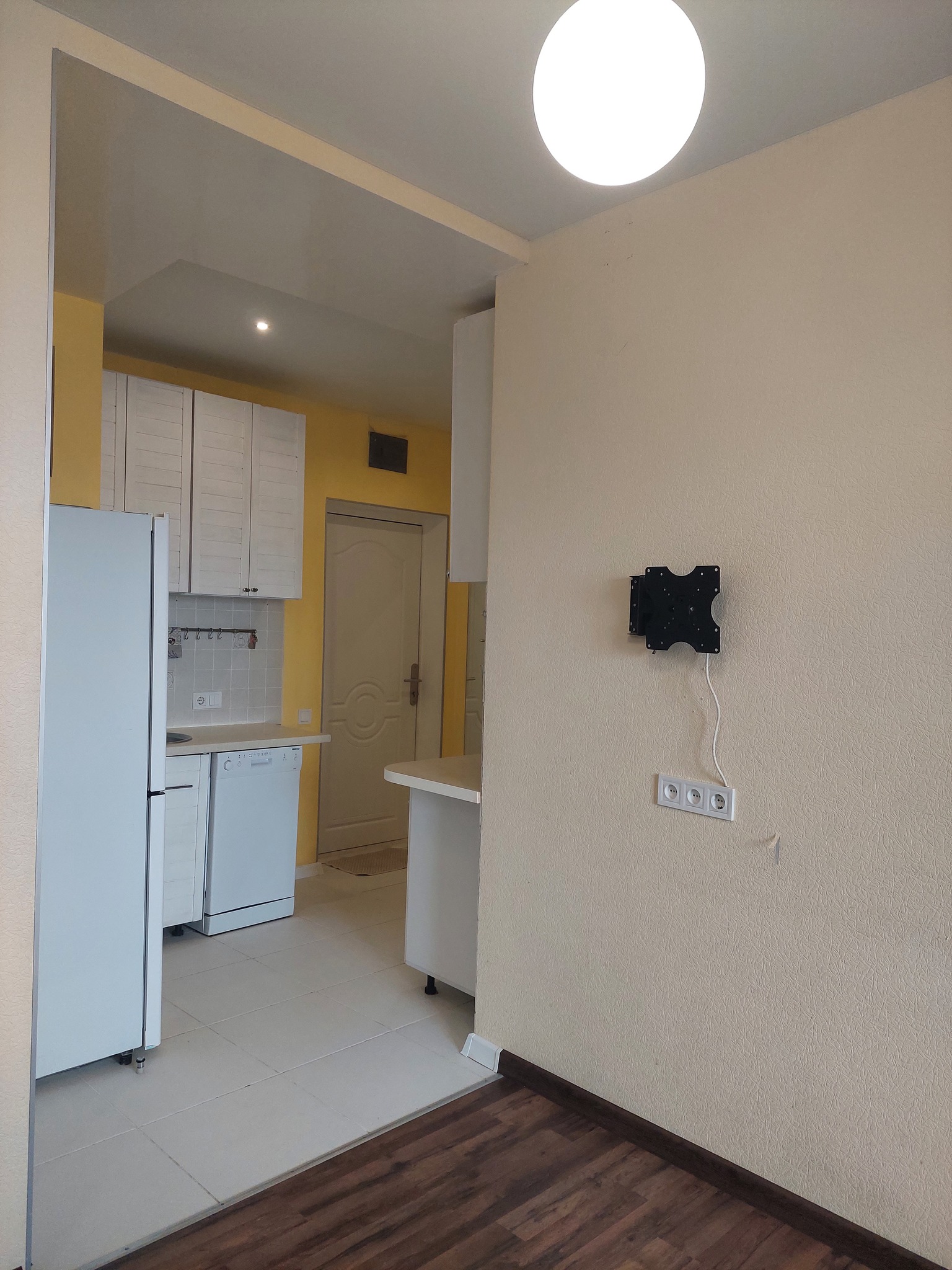 Продажа 1-комнатной квартиры 42 м², Юбилейный просп., 61Д