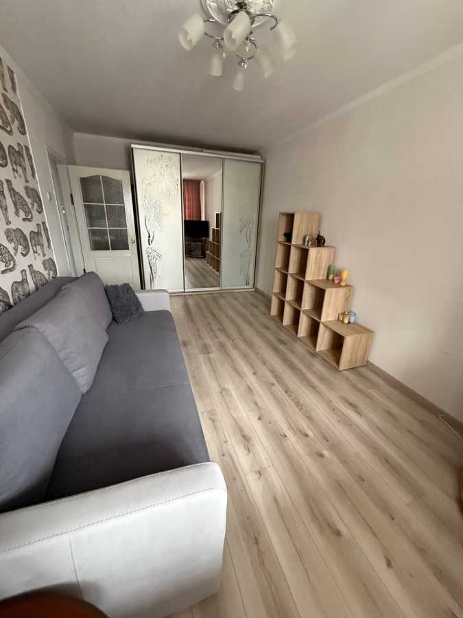 Продажа 1-комнатной квартиры 35.1 м², Героев Днепра ул., 81