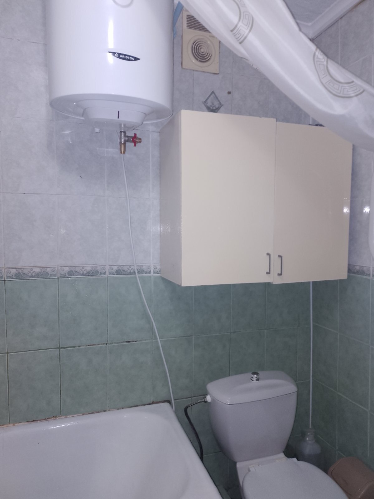 Оренда 1-кімнатної квартири 30 м², Волинська вул., 25