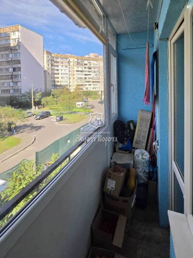 Продаж 1-кімнатної квартири 33.4 м², Милославська, 31в