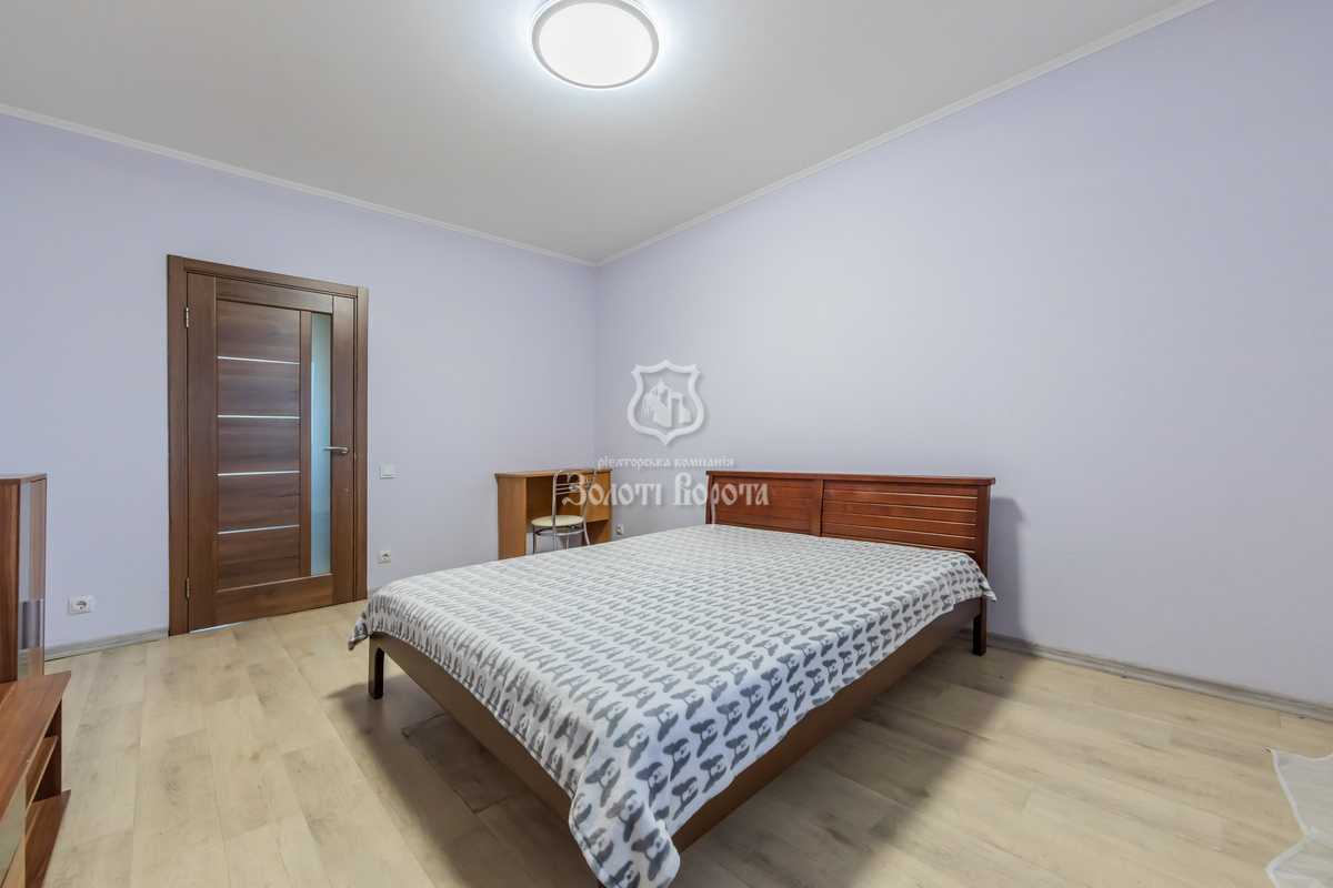 Продаж 3-кімнатної квартири 70 м², Миколи Бажана просп., 28В
