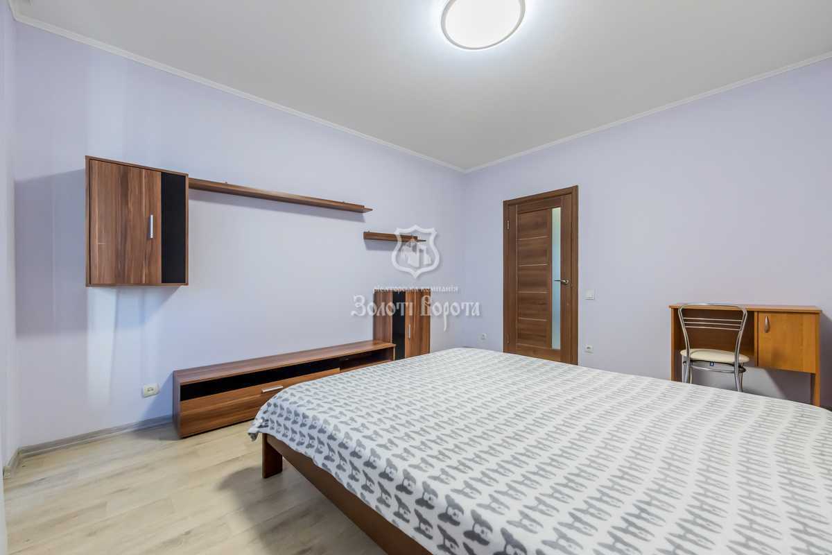 Продаж 3-кімнатної квартири 70 м², Миколи Бажана просп., 28В