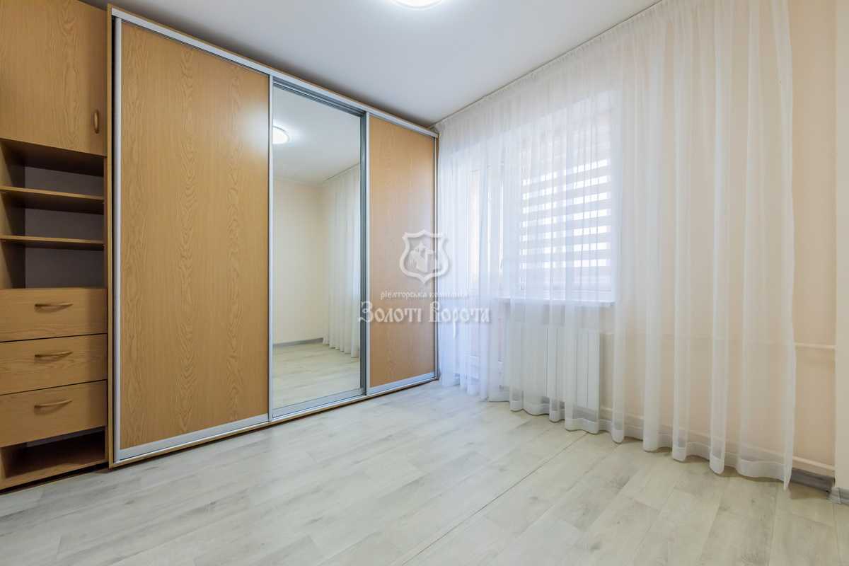 Продаж 3-кімнатної квартири 70 м², Миколи Бажана просп., 28В