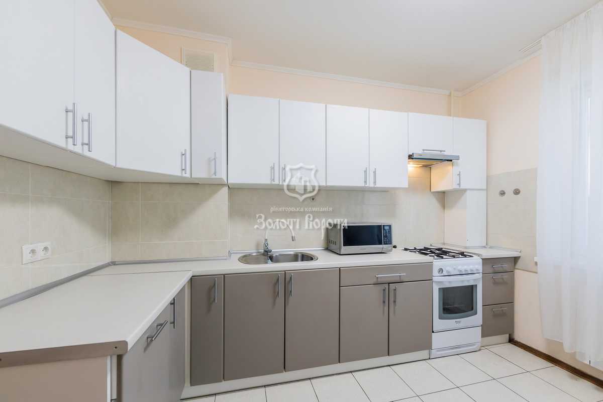 Продаж 3-кімнатної квартири 70 м², Миколи Бажана просп., 28В