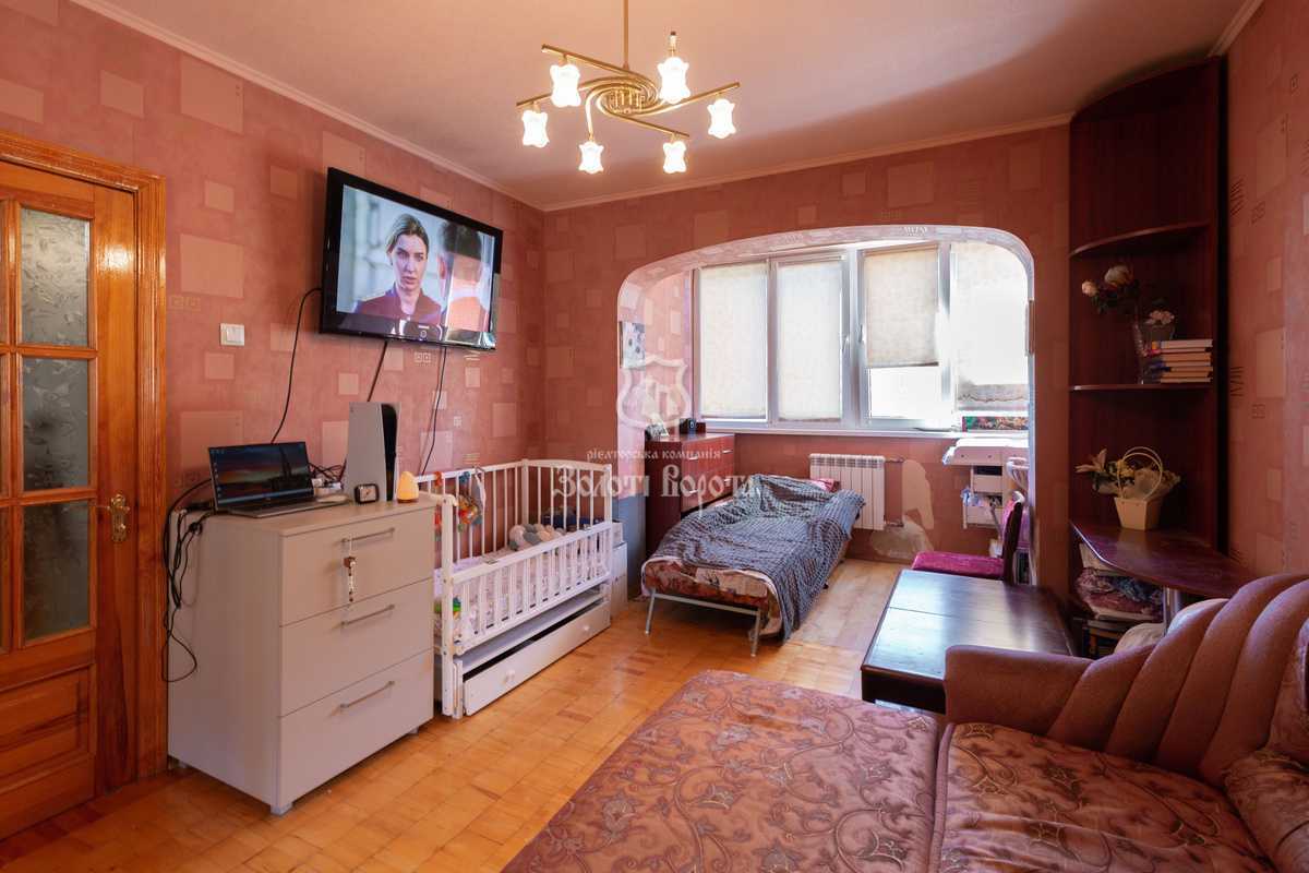 Продаж 2-кімнатної квартири 59.5 м², Миколи Закревського вул., 7