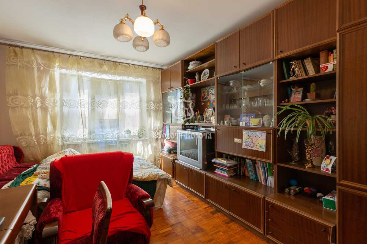 Продаж 2-кімнатної квартири 59.5 м², Миколи Закревського вул., 7