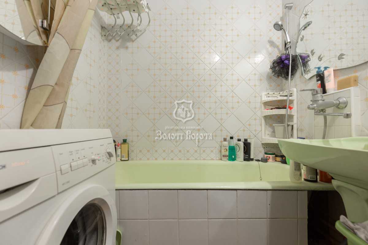 Продаж 2-кімнатної квартири 59.5 м², Миколи Закревського вул., 7