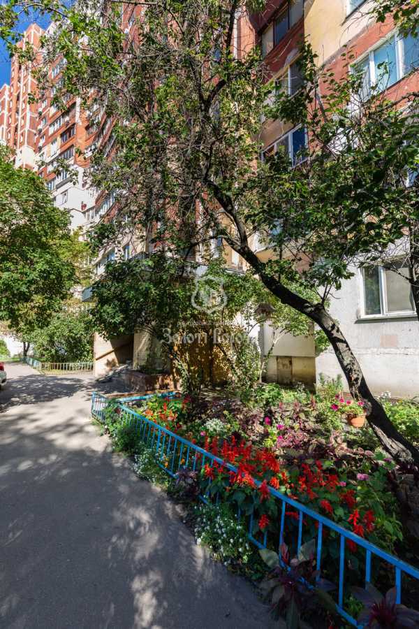 Продаж 2-кімнатної квартири 59.5 м², Миколи Закревського вул., 7