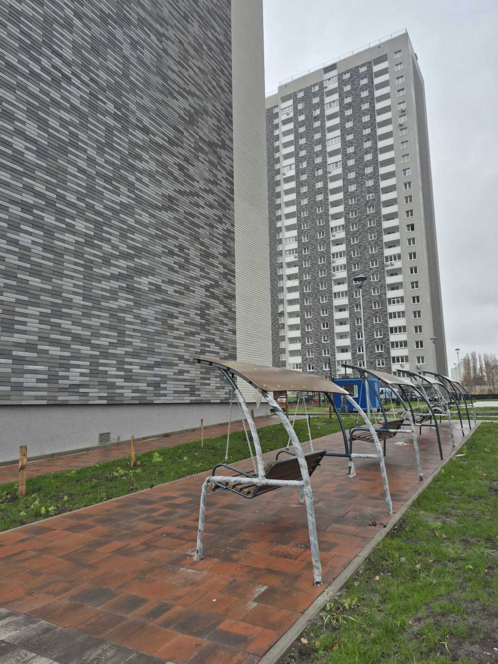 Продажа 1-комнатной квартиры 47 м², Семьи Кульженков ул., 21