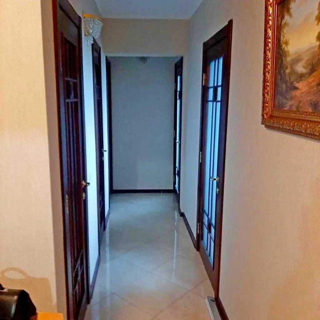 Продажа 3-комнатной квартиры 87 м², Богатырская ул., 6/1