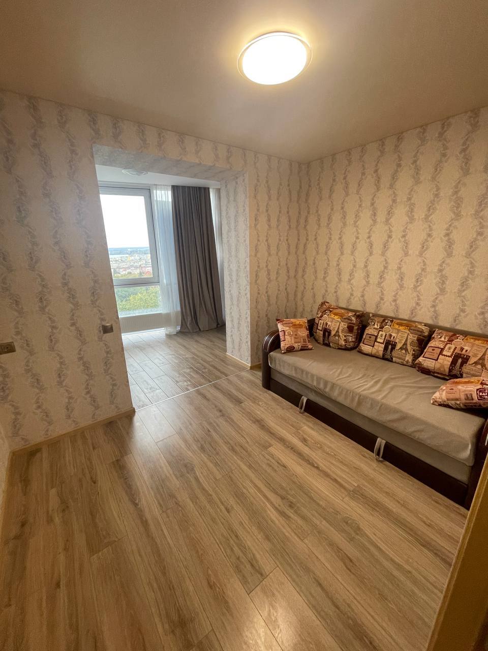 Аренда 2-комнатной квартиры 60 м², Славы бул.