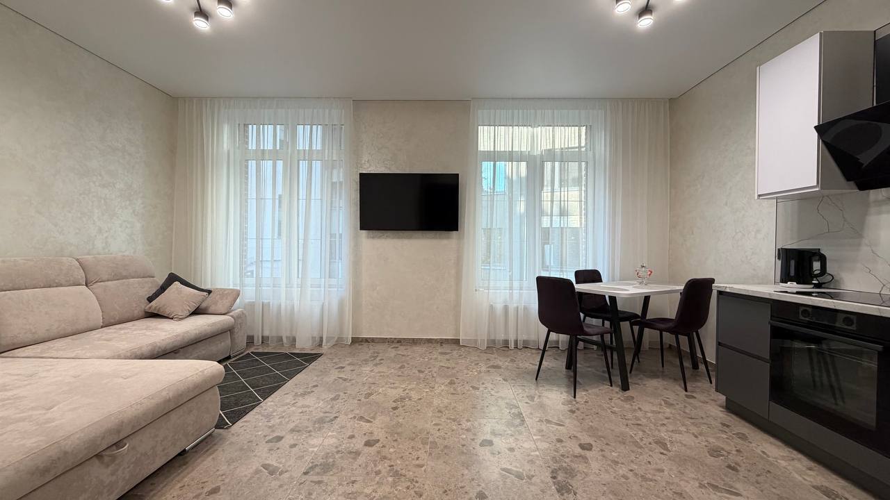 Аренда 2-комнатной квартиры 60 м², Славы бул.