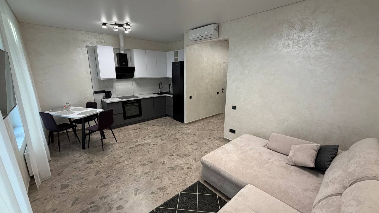 Аренда 2-комнатной квартиры 60 м², Славы бул.