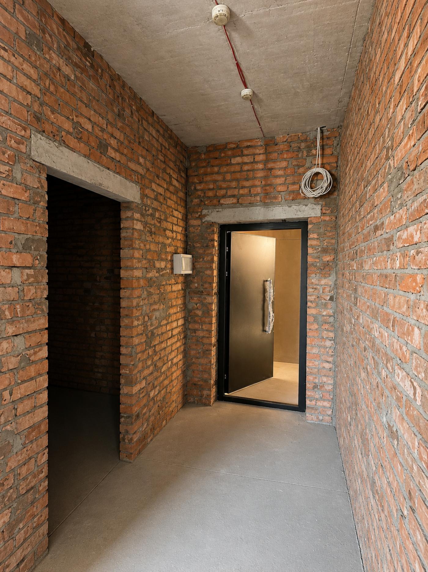 Продажа 2-комнатной квартиры 76 м², Старонаводницкая ул.