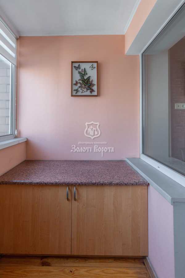 Продаж 3-кімнатної квартири 72 м², Володимира Антоновича вул., 104