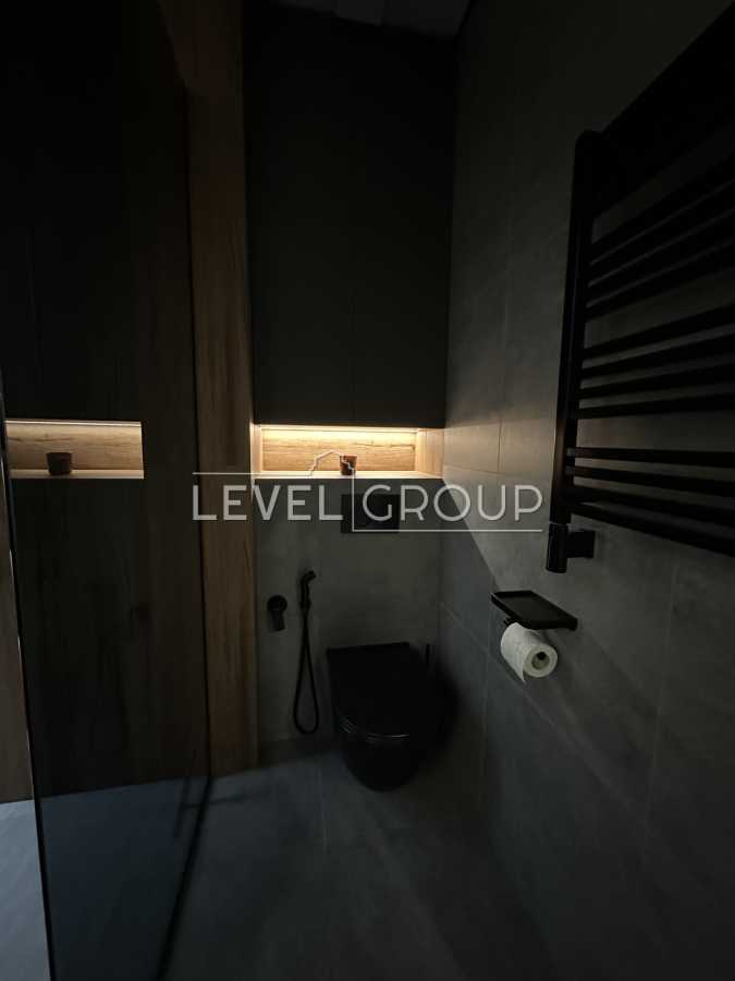 Продажа 2-комнатной квартиры 77 м², Никольско-Слободская ул., 3Б