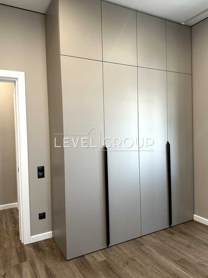 Продажа 2-комнатной квартиры 77 м², Никольско-Слободская ул., 3Б