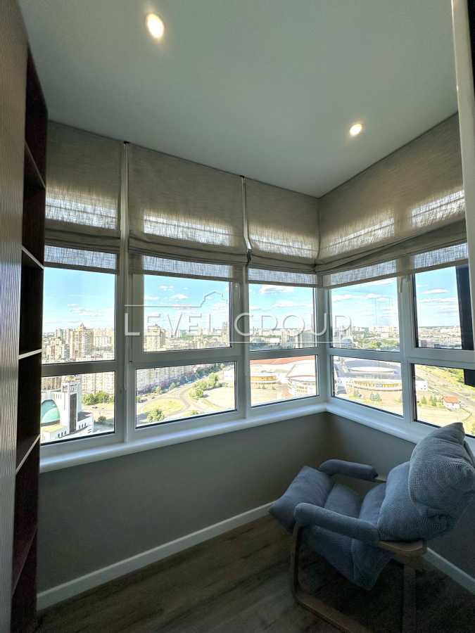 Продажа 2-комнатной квартиры 77 м², Никольско-Слободская ул., 3Б