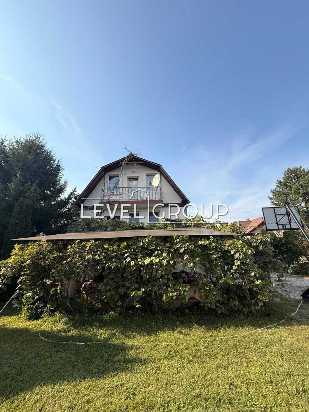 Продаж будинку 135 м², Ветеранська, 5