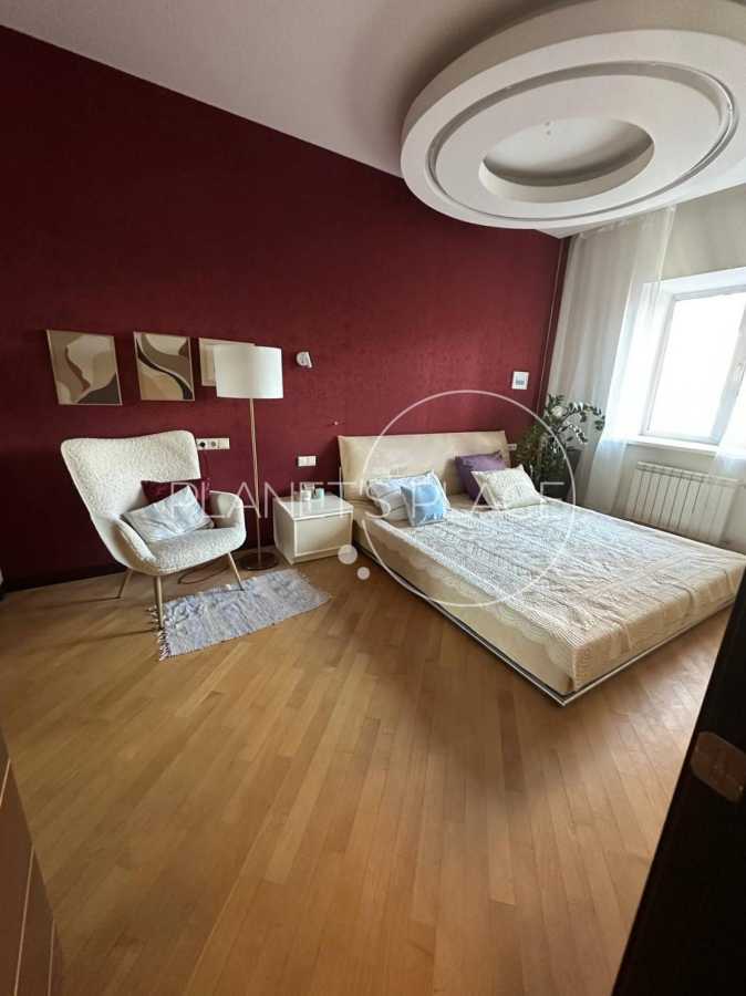 Продажа 2-комнатной квартиры 75.7 м², Вячеслава Черновола ул., 25