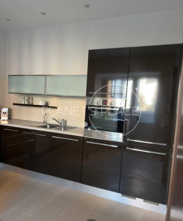 Продажа 2-комнатной квартиры 75.7 м², Вячеслава Черновола ул., 25