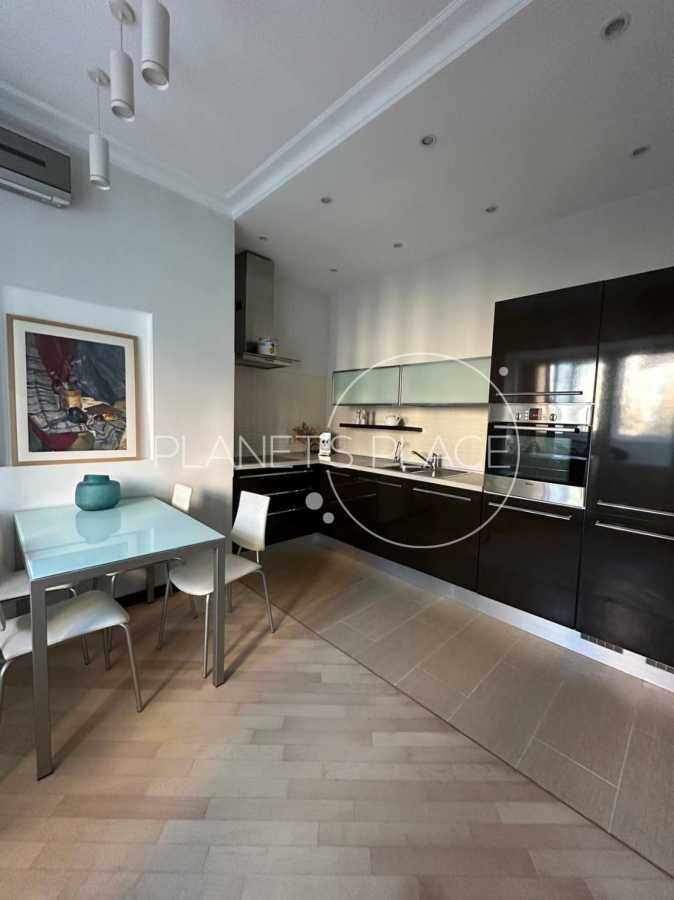 Продажа 2-комнатной квартиры 75.7 м², Вячеслава Черновола ул., 25
