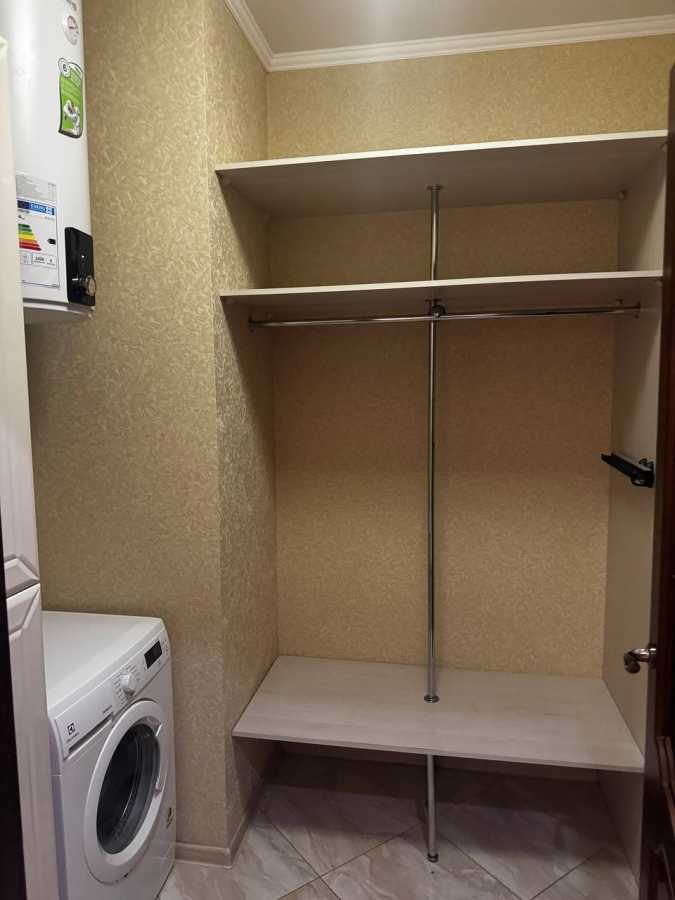 Аренда 3-комнатной квартиры 140 м², Евгения Коновальца ул., 36