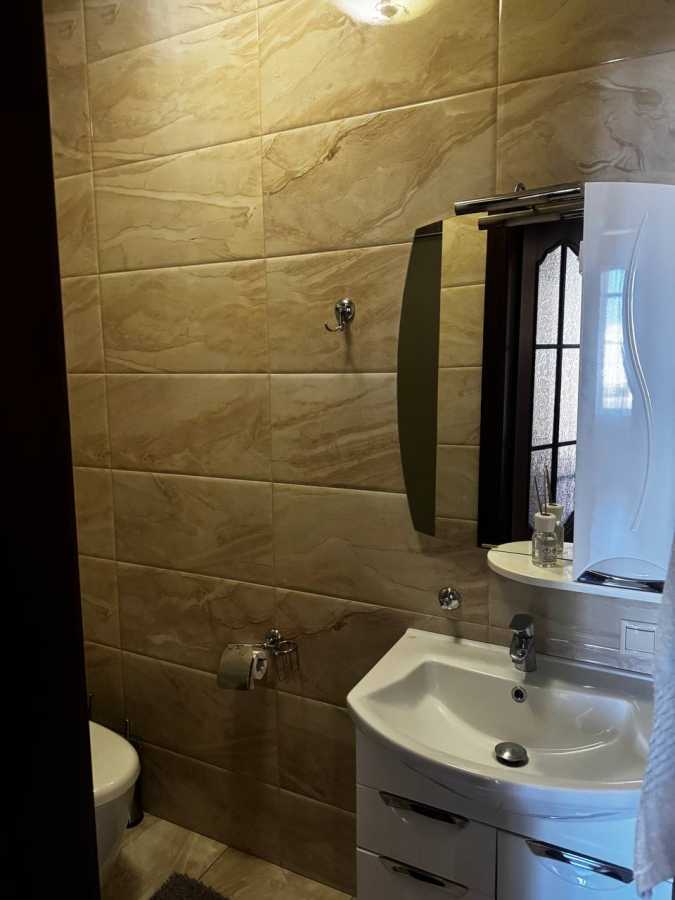Аренда 3-комнатной квартиры 140 м², Евгения Коновальца ул., 36