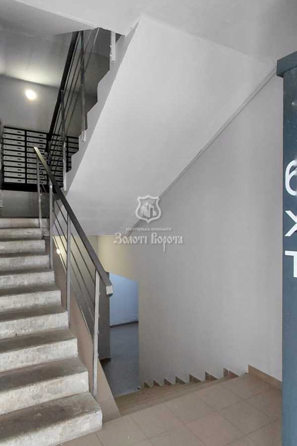 Продаж 1-кімнатної квартири 22.6 м², Камянська, 127