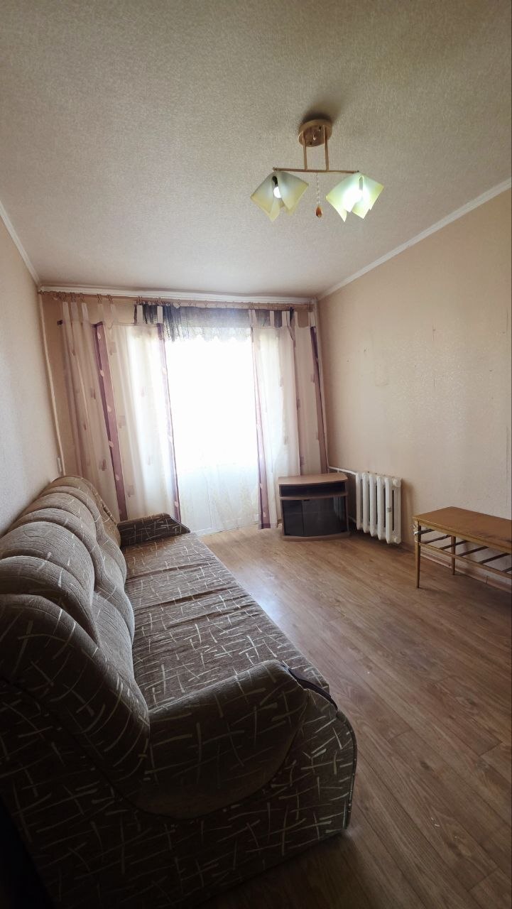 Продаж 2-кімнатної квартири 50 м², Космодромна вул.