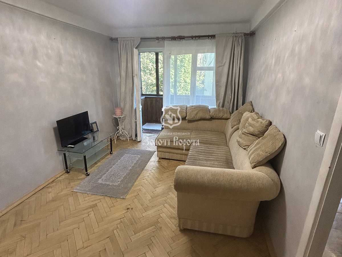 Продаж 1-кімнатної квартири 28.4 м², Братиславська вул., 6
