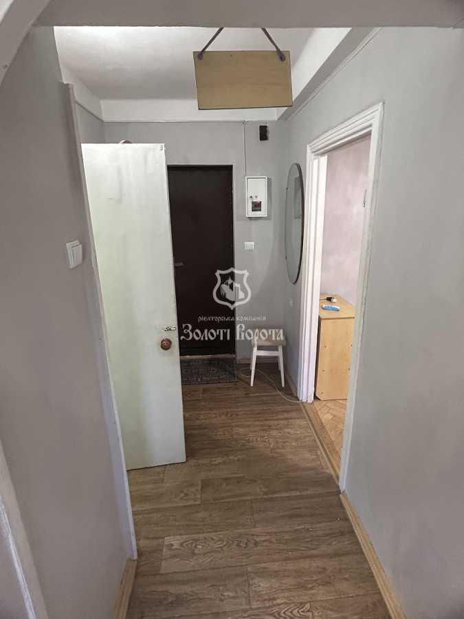 Продаж 1-кімнатної квартири 28.4 м², Братиславська вул., 6