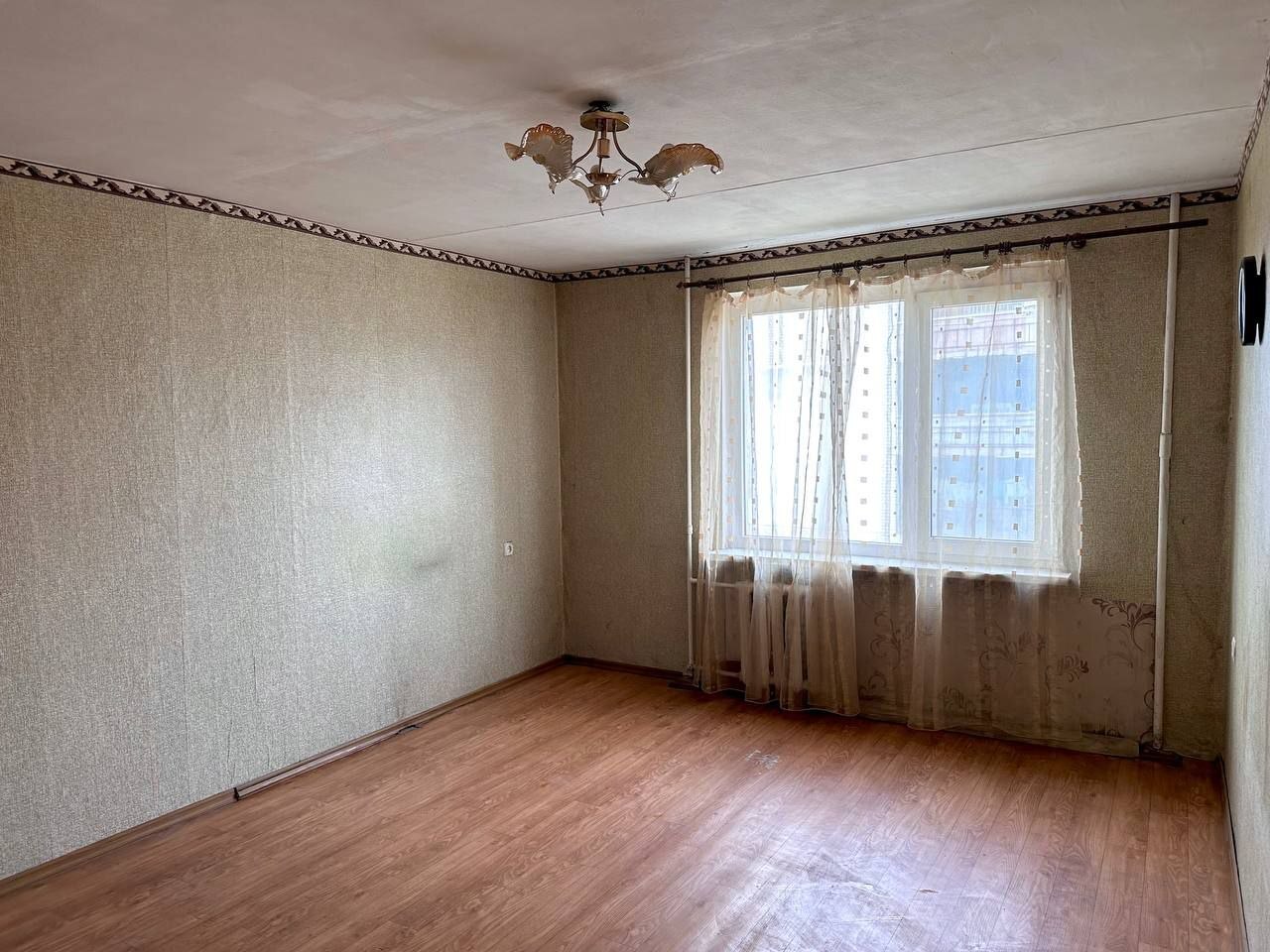 Продажа 4-комнатной квартиры 71 м², Академика Заболотного ул., 20