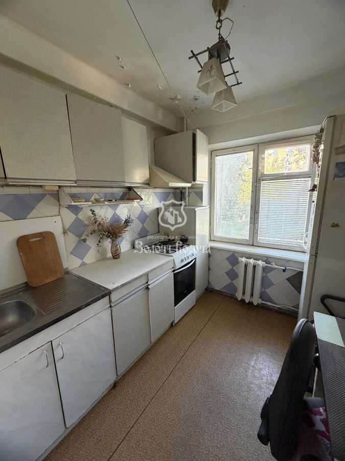Продаж 2-кімнатної квартири 41.7 м², Соборності просп., 1В