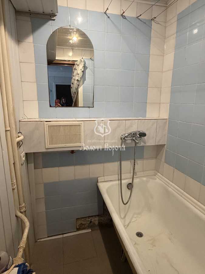 Продаж 2-кімнатної квартири 41.7 м², Соборності просп., 1В