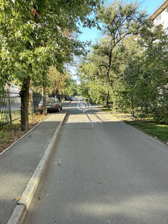 Продаж 2-кімнатної квартири 41.7 м², Соборності просп., 1В