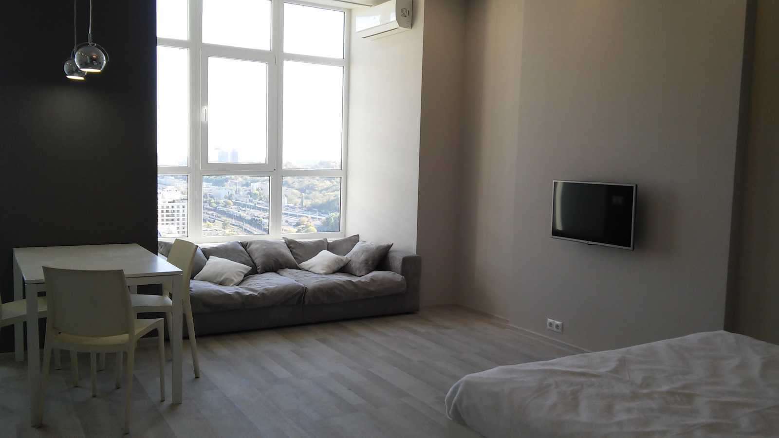 Аренда 1-комнатной квартиры 47 м², Жилянская ул., 118