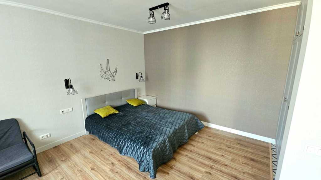 Продажа 1-комнатной квартиры 42 м², Андрея Аболмасова ул., 4а