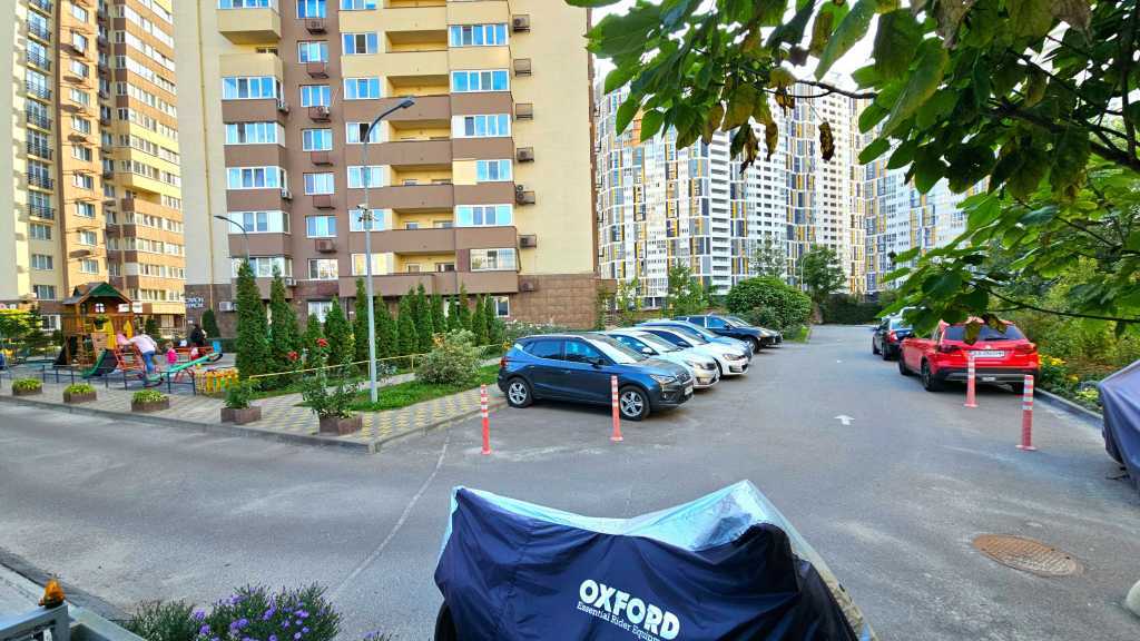 Продажа 1-комнатной квартиры 42 м², Андрея Аболмасова ул., 4а