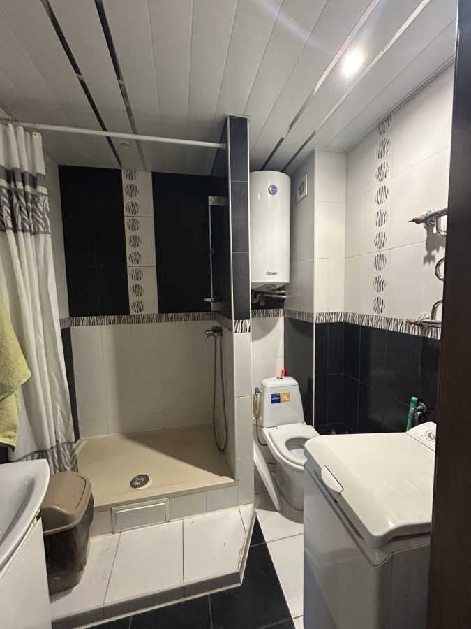 Продаж 4-кімнатної квартири 90 м², Мануиловском