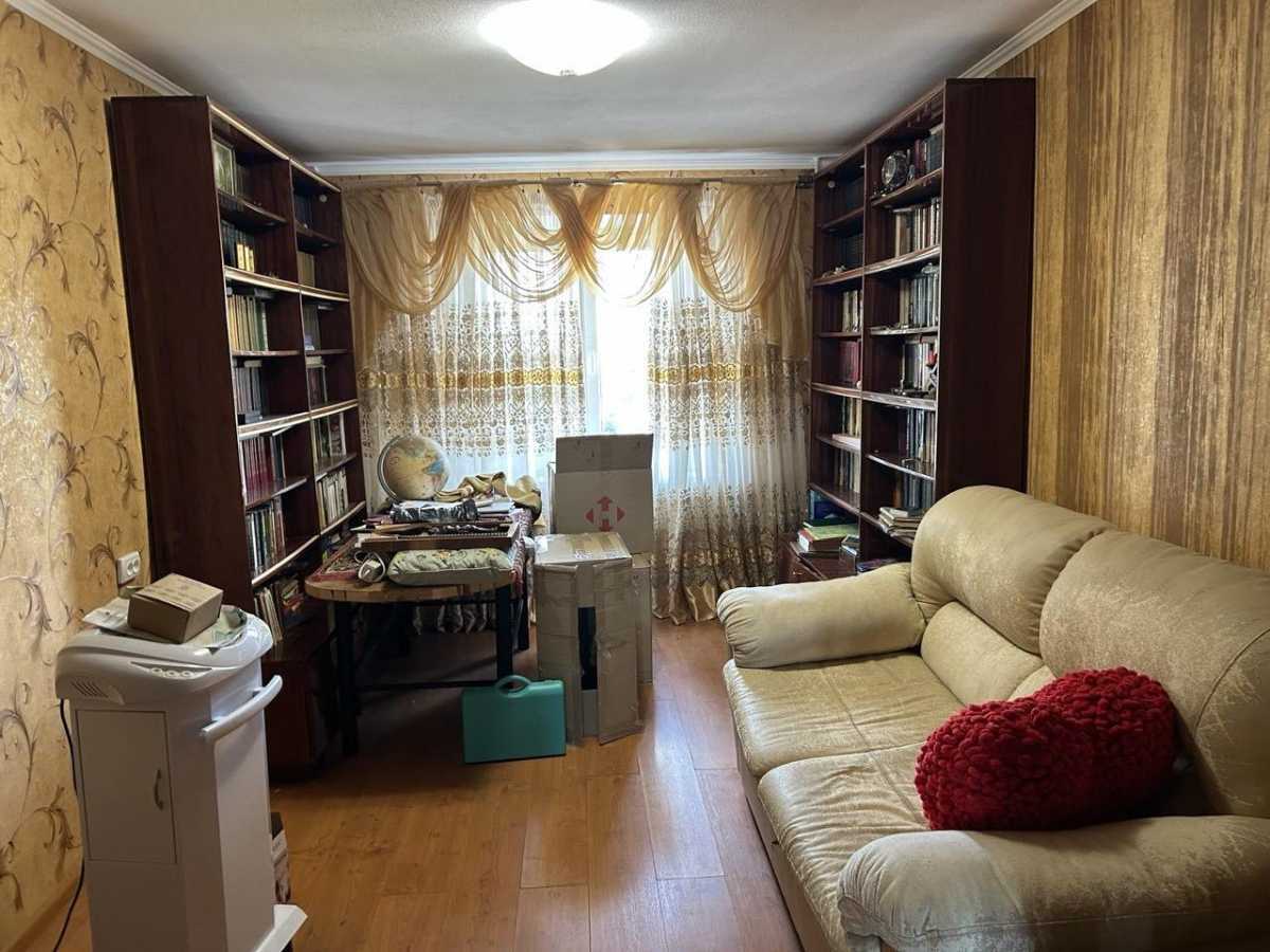 Продаж 4-кімнатної квартири 90 м², Мануиловском