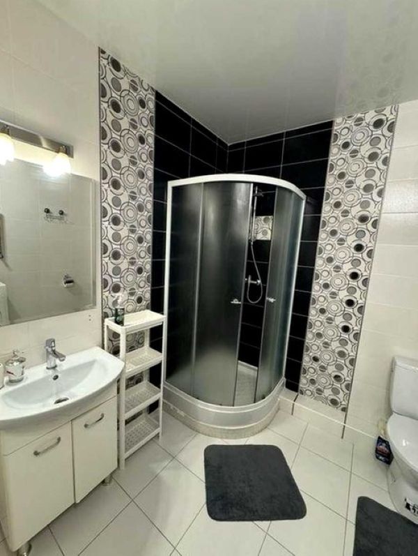 Продаж 1-кімнатної квартири 43 м², Тополина вул., 7А