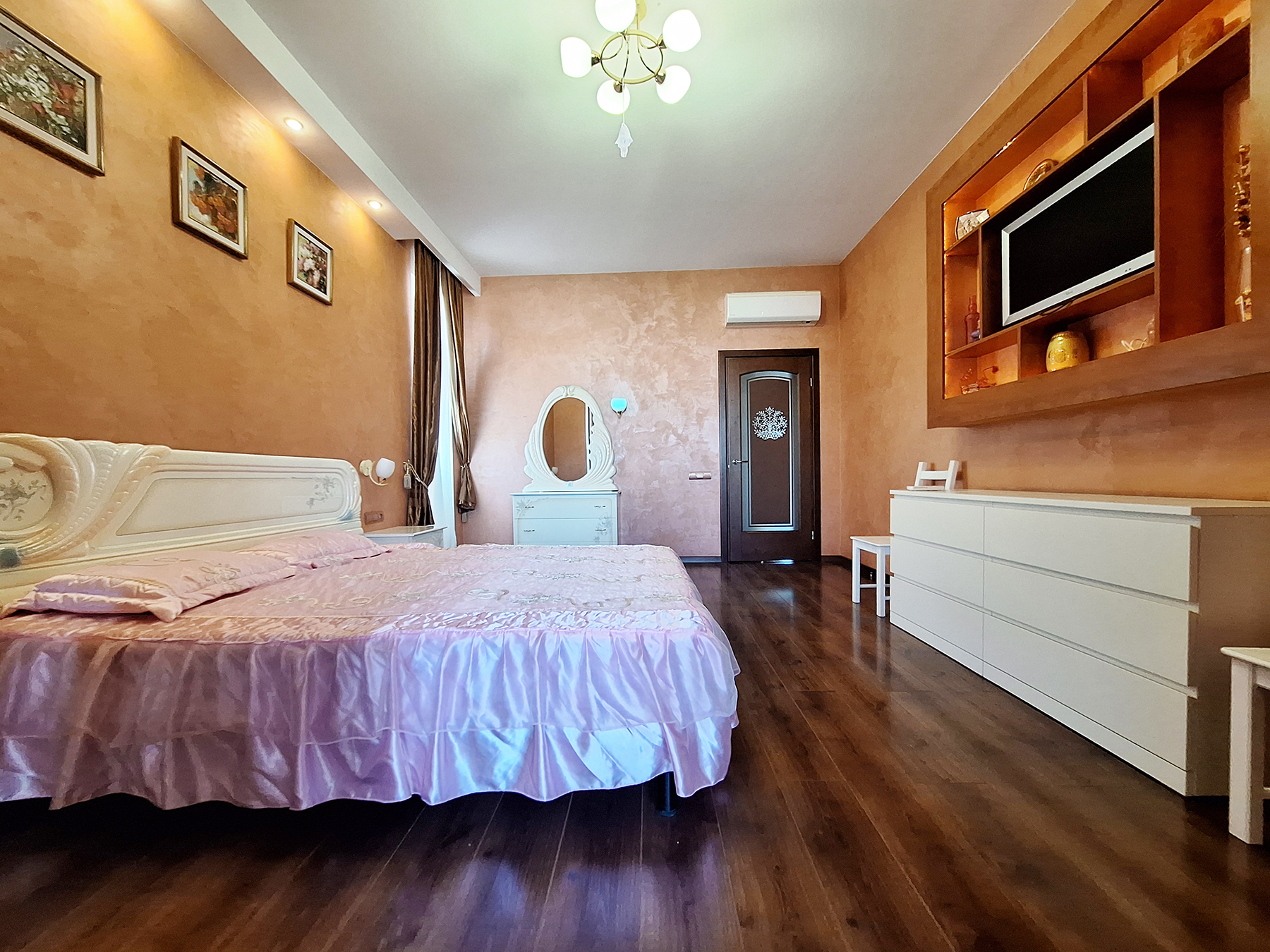 Аренда 2-комнатной квартиры 132 м², Вышгородская ул., 45/2